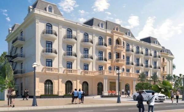 Bán hạ tầng khách sạn 4000m2 mặt biển Huỳnh Thúc Kháng, 🏣 62m mặt biển.