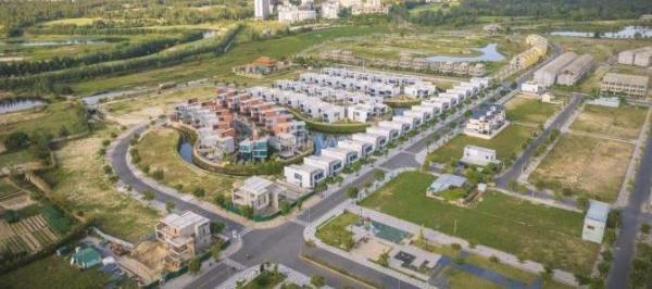 Lô đất mặt tiền đường 33m hướng đông vị trí 🏢 đẹp khu đô thị 7B giá chỉ 3,x tỷ