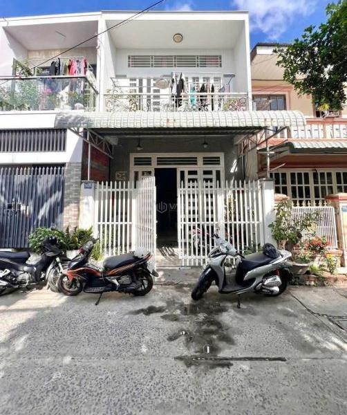 Chủ cần bán Nhà trong hẻm 80m²