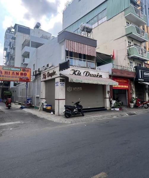 Chủ cho thuê Nhà mặt phố 300m²