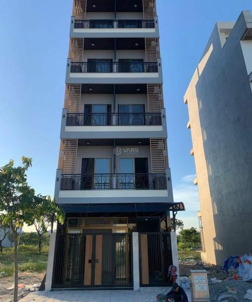 Cần bán Nhà mặt phố 108m²