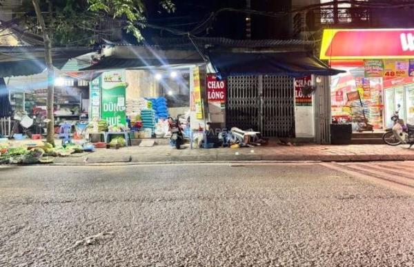 Bán Nhà mặt phố 101m²