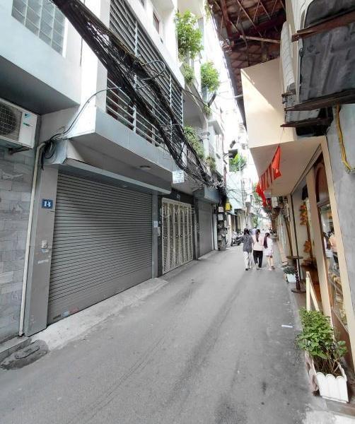Cần bán Nhà trong hẻm 56m²