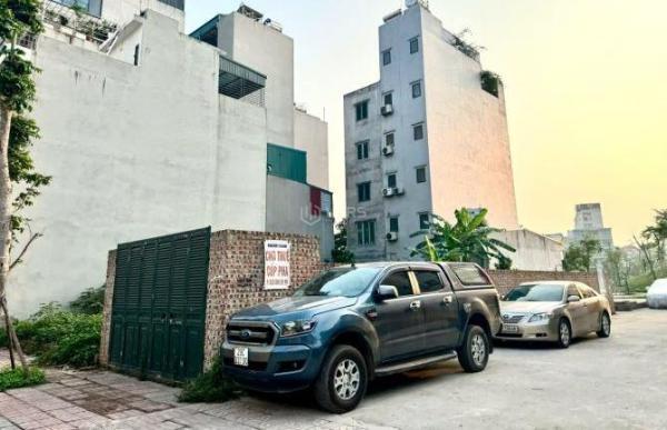 Nhỉnh 10 tỷ đất Tái định cư Ngọc Thuỵ, Lô góc 3 mặt tiền, view vườn hoa, Siêu 🏢 hiếm