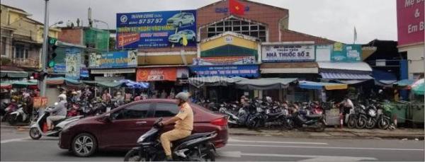 Chủ cần bán Nhà mặt phố 180m²