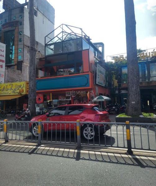 Cho thuê Nhà mặt phố 200m²