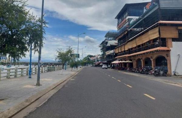 Bán Nhà mặt phố 150m²