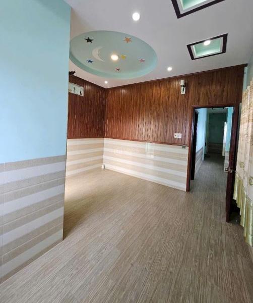 Cần bán Nhà trong hẻm 64m²