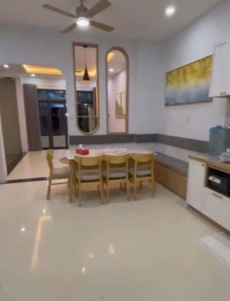 Bán Nhà mặt phố 91m²