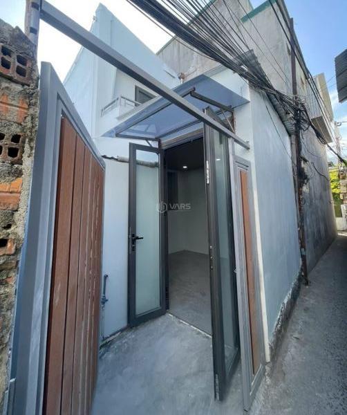 Cần bán Nhà trong hẻm 70m²