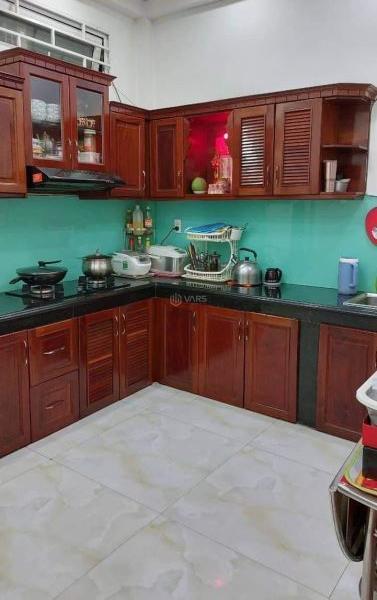 Cần bán Nhà trong hẻm 85m²