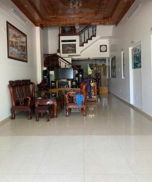 Cho thuê Nhà mặt phố 100m²