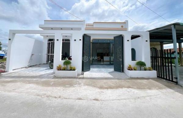Cần bán Nhà mặt phố 120m²