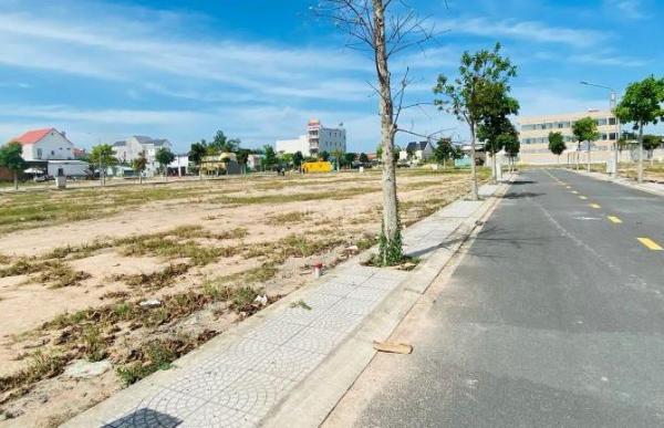 Cần Bán Lô Đất Ngay 🏘️ KCN VSIP 2 - Mặt Tiền DT.741 - Sổ Sẵn Cầm Tay