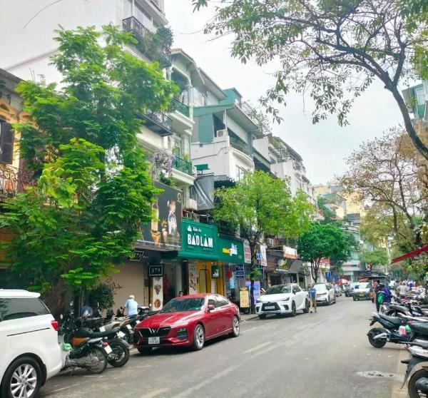 Cần bán Nhà mặt phố 320m²