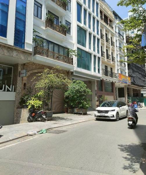 Lô góc ngõ 603 Lạc Long Quân 🌊 - 21 tỷ 5 - DT 75m2 - Ô tô tránh