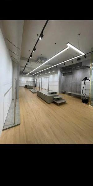 Cho thuê Nhà mặt phố 600m²