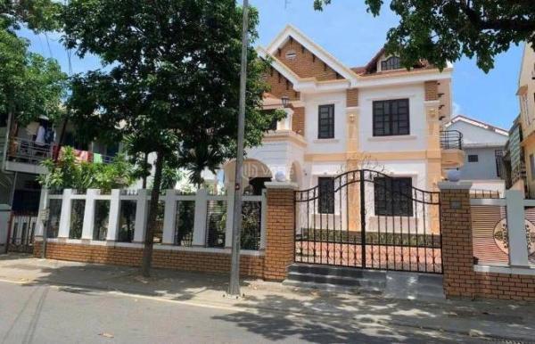 🔥🔥🔥🔥🔥 BIỆT THỰ PHÁP CỔ 🏢 - view HỒ TỊNH TÂM - đẹp nhất KINH THÀNH HUẾEEEEEEEE