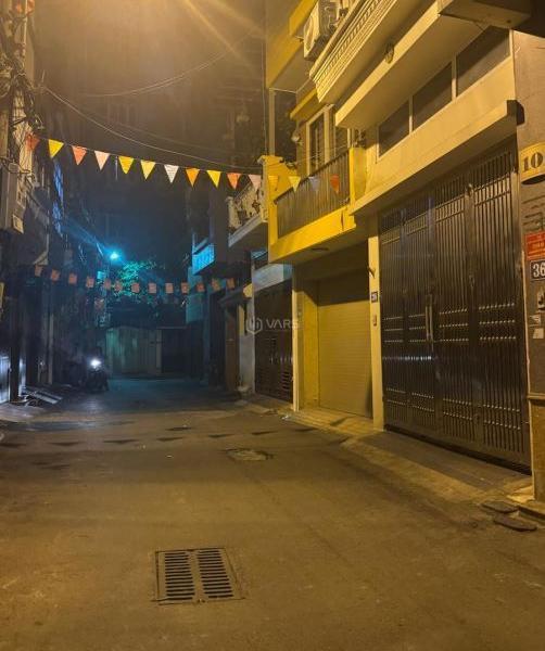 Bán Nhà trong hẻm 53m²