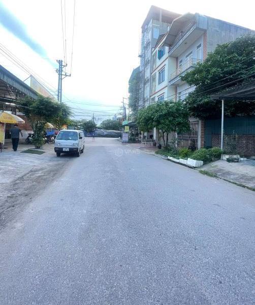 🏡 90m² ĐẤT PHÂN LÔ TP. 🏬 BẮC NINH – NHÀ 3 TẦNG SẴN – GẦN ĐẠI ĐÔ THỊ – ĐƯỜNG VỈA HÈ RỘNG – 6