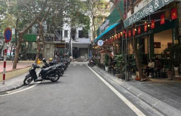 Chủ cần bán Nhà mặt phố 60m²