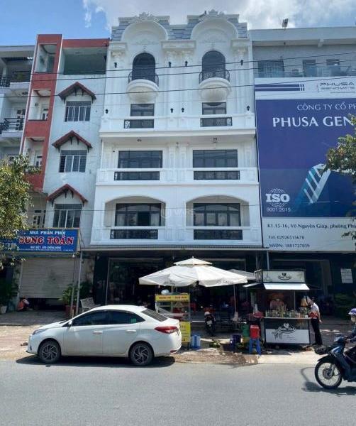 Cần bán Nhà mặt phố 225m²