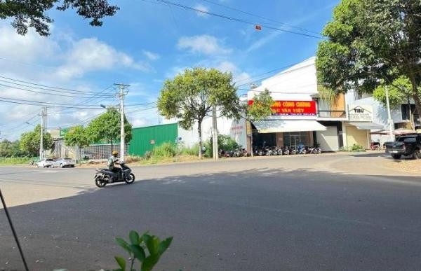 ✅ Bán lô đất Góc 2 🏬 đường Lê Vụ với Nguyễn Hồng Ưng