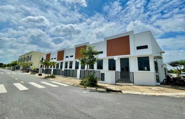 Phước Đông New City – Nhà 🏦 Phố Gần KCN Phước Đông – Trả Trước 240 Triệu – Sổ Hồng Riêng
