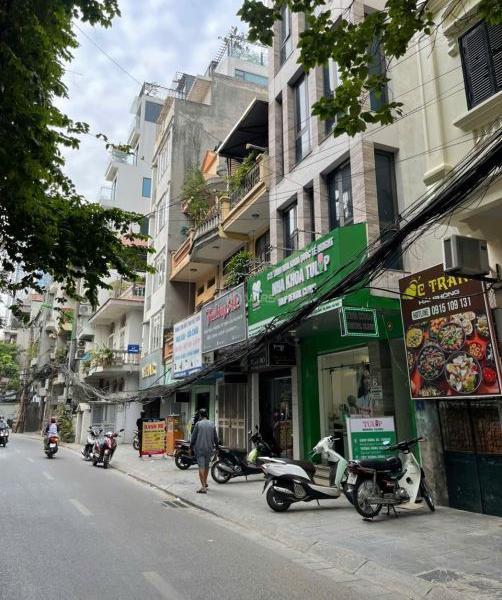 Bán nhà 🏤 mặt phố Vạn Bảo - 2 thoáng - vỉa hè rộng - DT 71m2 - 28 Tỷ