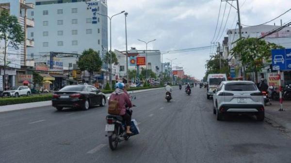 NHÀ MẶT 🏤 TIỀN 15,5 tỷ ĐƯỜNG NGUYỄN VĂN CỪ - CẦN THƠ- CÓ SẴN THU NHẬP HÀNG THÁNG, TP CẦN THƠ