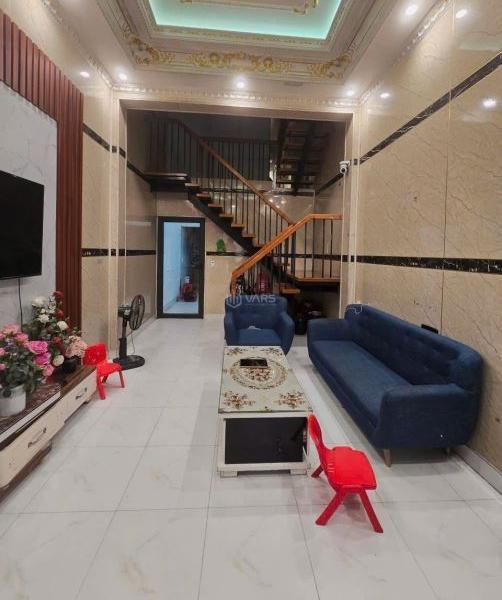 Bán Nhà trong hẻm 49m²