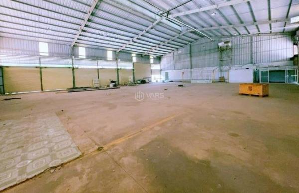 Chủ cần bán Nhà xưởng, nhà kho 745m²