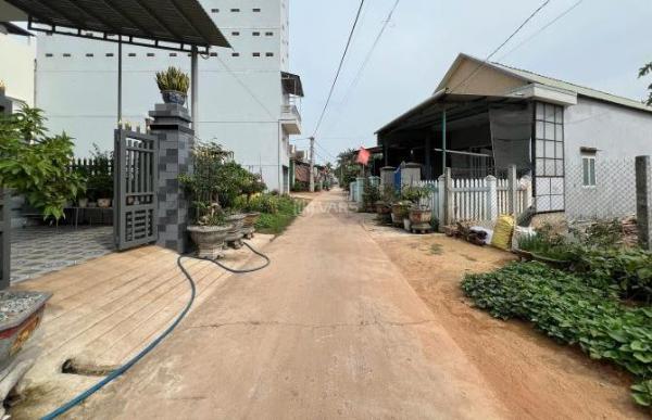 NGAY UỶ BAN PHƯỜNG HOÀI HƯƠNG, RA VÕ NGUYÊN 🏣 GIÁP CHỈ 70M, 100M2 THỔ CƯ, NHỈNH 900TR XÍU