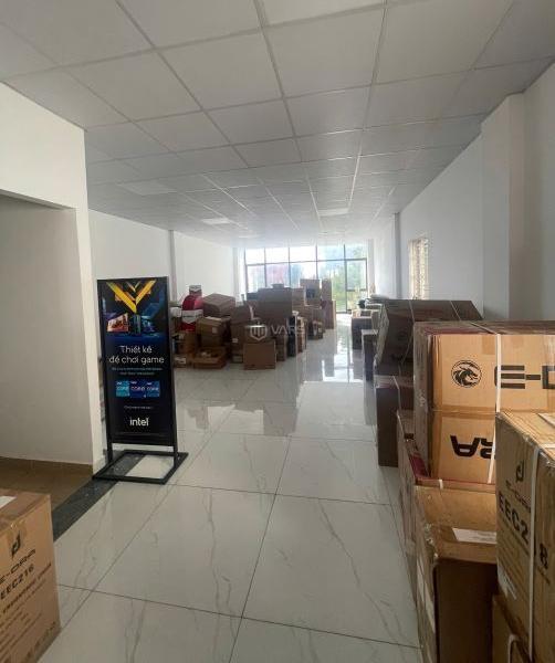 Cho thuê nhà 6 tầng mặt đường Tô Hiệu 🆘 sẵn thang máy