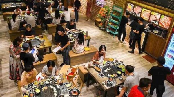 Cho thuê Nhà mặt phố 300m²