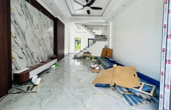 Bán nhà 3 TẦNG trung tâm phường Hùng Vương, Hồng 🏬 Bàng 50m giá chỉ 2,5x tỷ