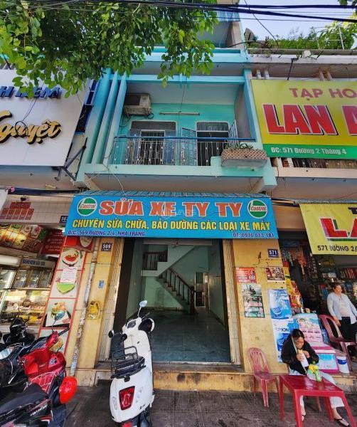 Chủ cần bán Nhà mặt phố 44m²