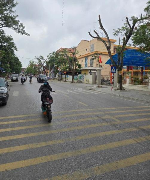 🏘Bán 👍 Nhà 2 Tầng Cũ Mặt Thiên Đức Vệ An Kinh Doanh Ngay Mt 4.9m Dt 124m2 Giá 12.5 Tỷ