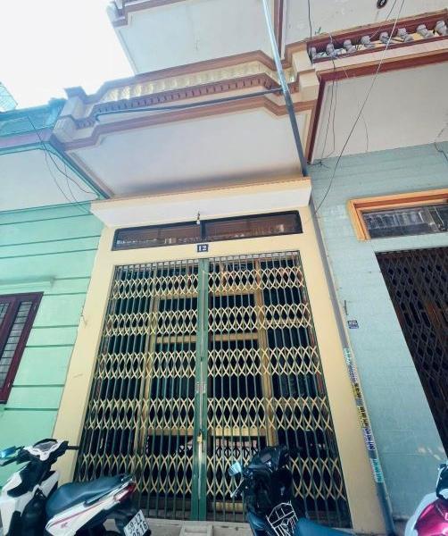Bán Nhà trong hẻm 32m²