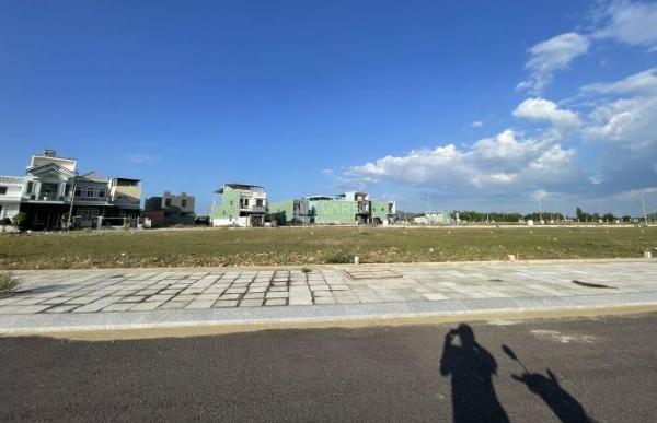 Bán Đất nền riêng lẻ 100m²