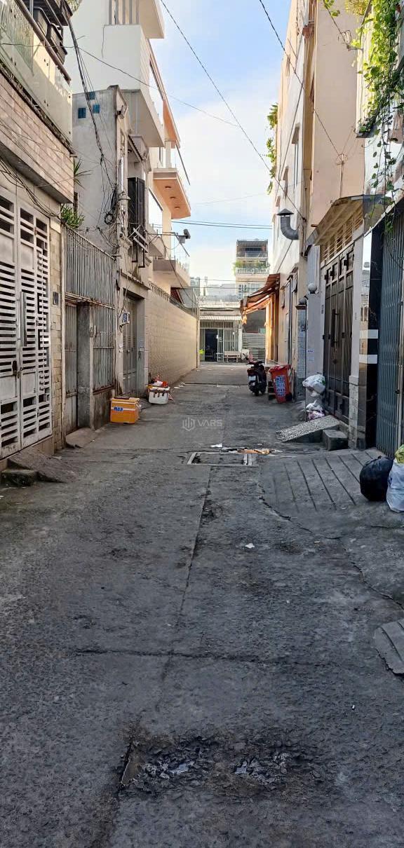 Cần bán Nhà trong hẻm 50m²
