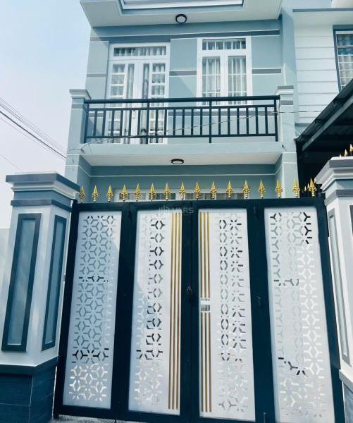 Bán 🏬 Nhà 1 Lầu DT ngang lớn, SHR gần QL50. KCN Tân Kim