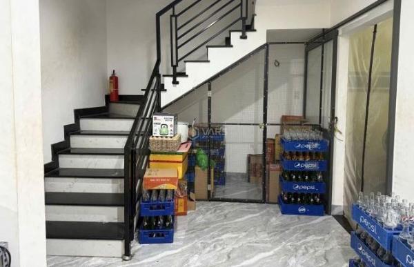 Cần bán Nhà trong hẻm 137m²