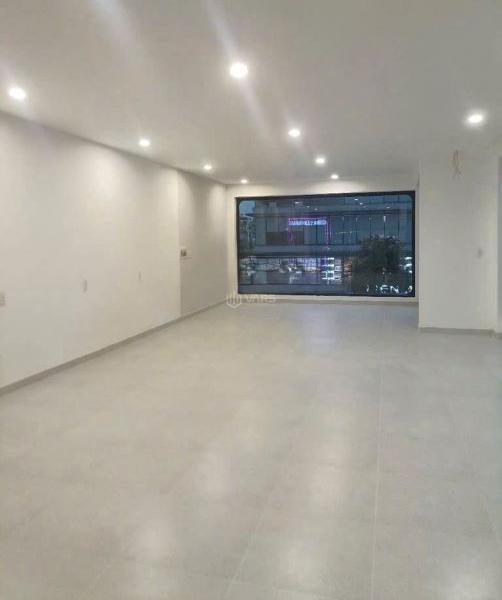 Chủ cho thuê Nhà mặt phố 288m²