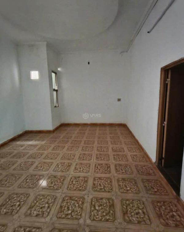 Cần bán Nhà trong hẻm 80m²