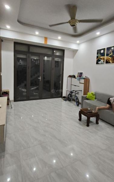 Bán nhà 🏬 3 tầng 64m Quỳnh Cư, Hùng Vương, Hồng Bàng