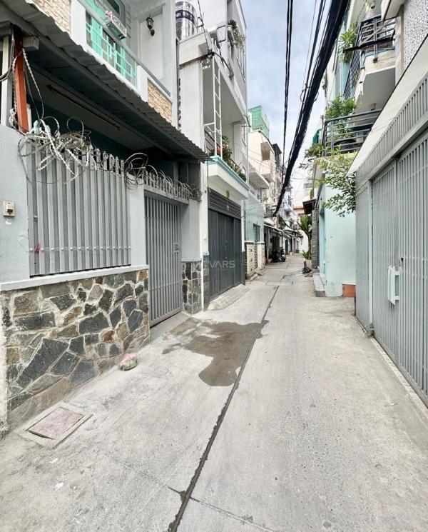 Cần bán Nhà trong hẻm 66m²