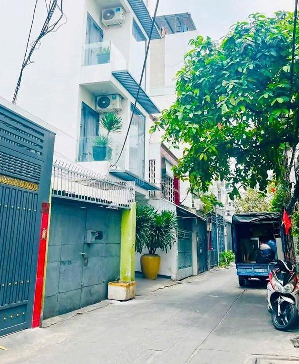 Hẻm 3,5m sát hẻm xe hơi, nhà 🆘 𝙈𝙄𝙉𝙃 𝙋𝙃ụ𝙉𝙂 .💰 nhỉnh 6, 𝙩ỷ .