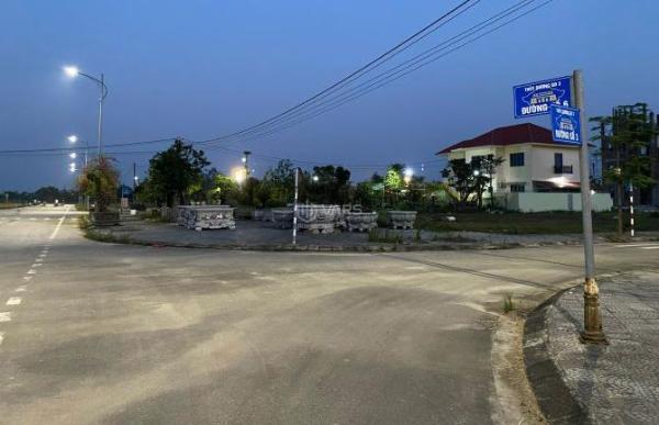 Cần bán Đất nền Dự án 598m²