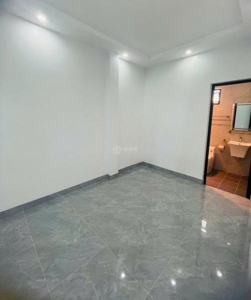 Bán nhà Cam Lộ, Hùng Hương, Hồng Bàng giá chỉ có 2,35 🏬 tỷ